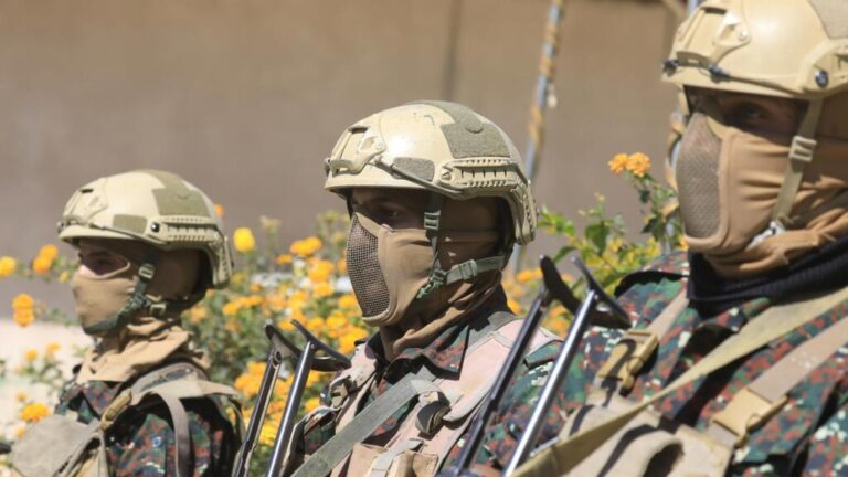 مباشر: الحوثيون يصفون قرار مصر تقديم دعم دفاعي للسعودية بأنه بمثابة “إعلان حرب”